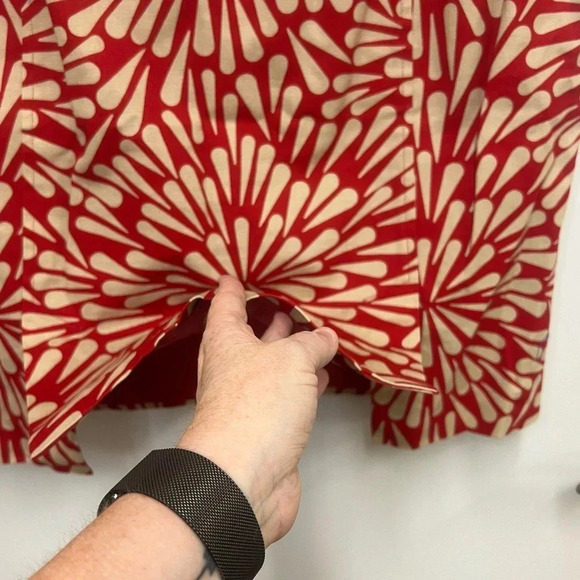 Talbots starburst pattern red and off white belted skirt, zipper pockets size 12 - Picture 6 of 12